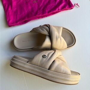 Dee Ocleppo Leather Slide Sandal Oat Size 6
